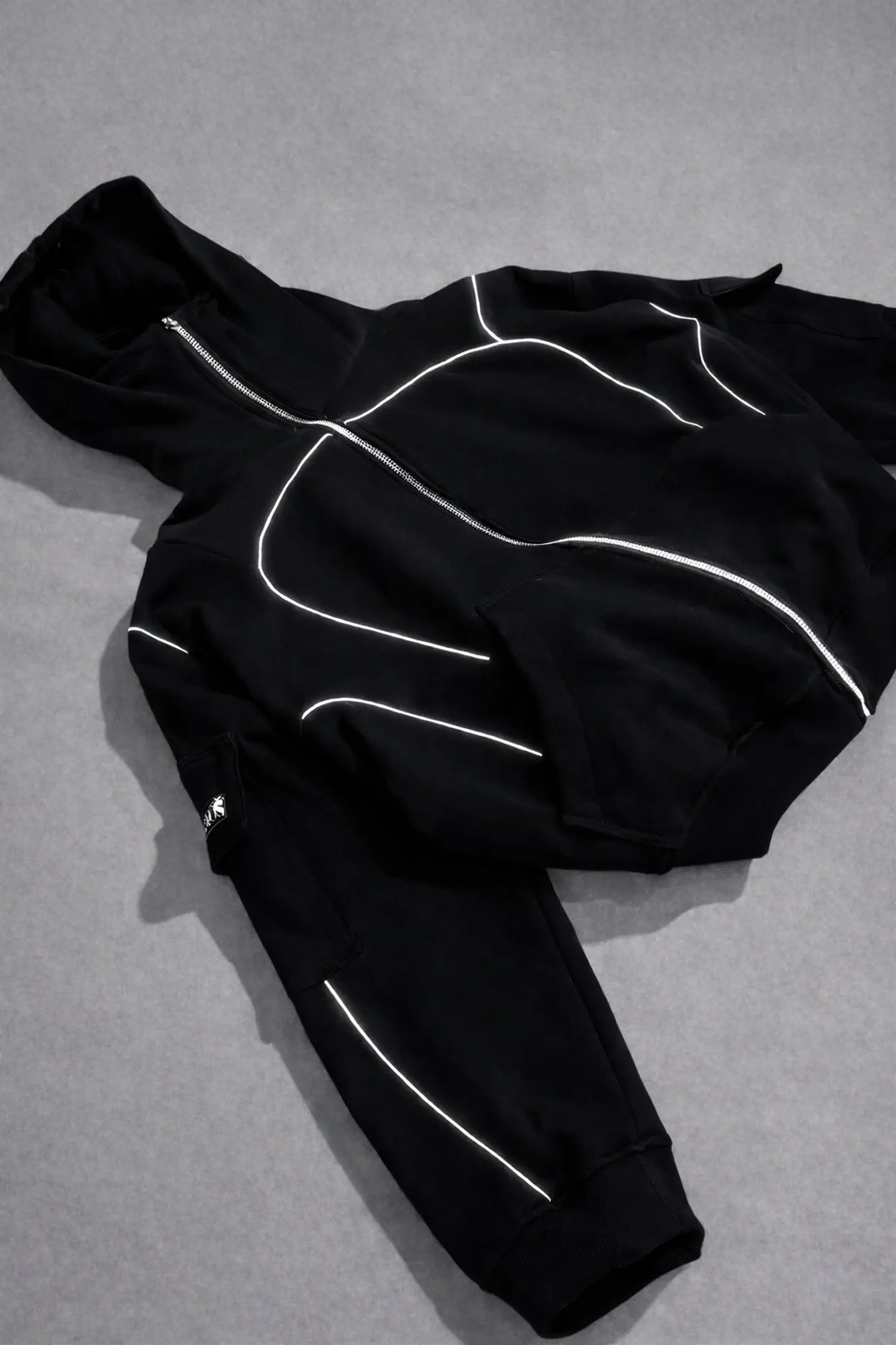 HOODIE BLACK SKMOS 1