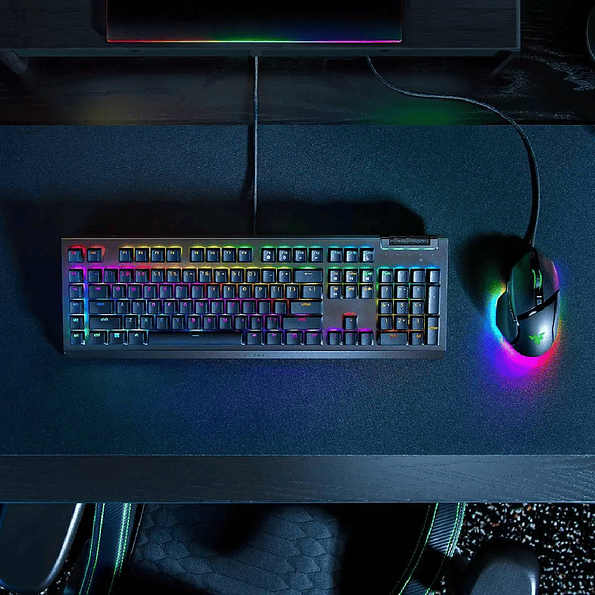 Teclado mecánico gamer Razer BlackWidow V4 X Yellow RGB español 3