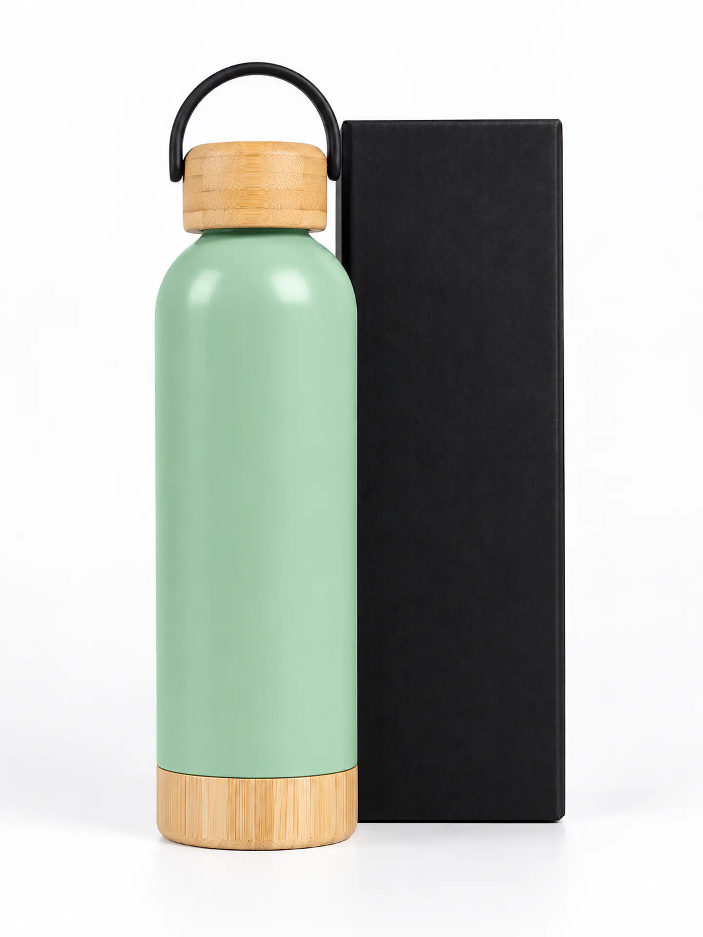 Garrafa Térmica 500 ml com Detalhes em Bambu 4