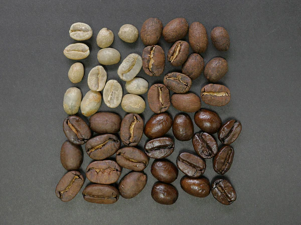 ¿De dónde salen los sabores del café? (y por qué el tueste importa tanto)