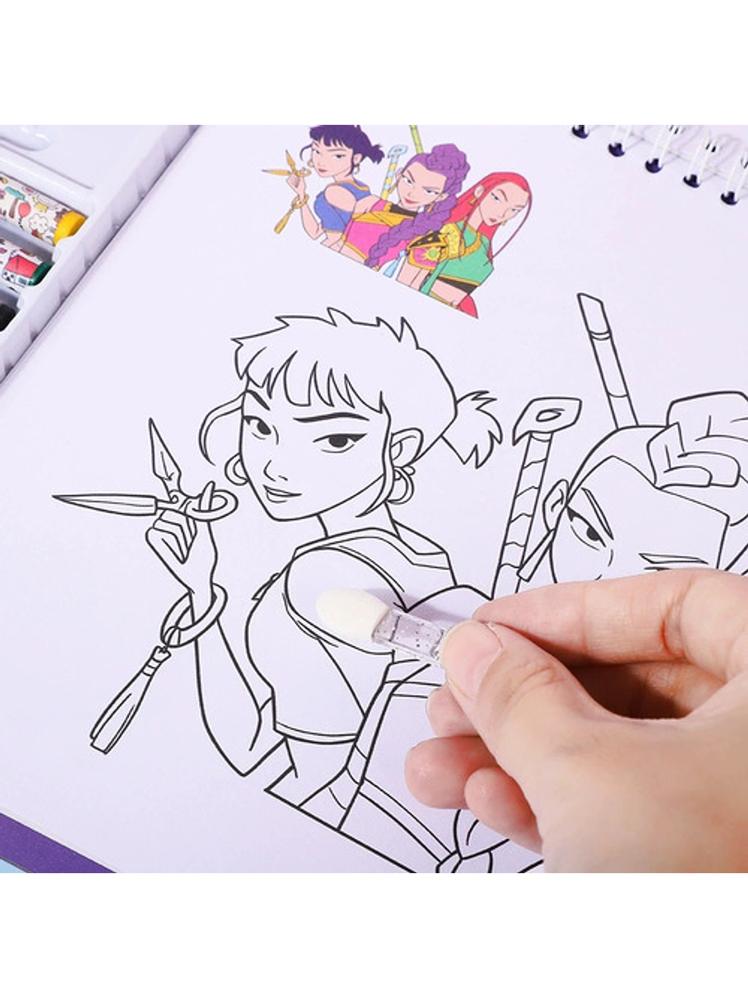 Libro Para Colorear Guerreras Kpop Huntrix Rumi Mira Zoey 5