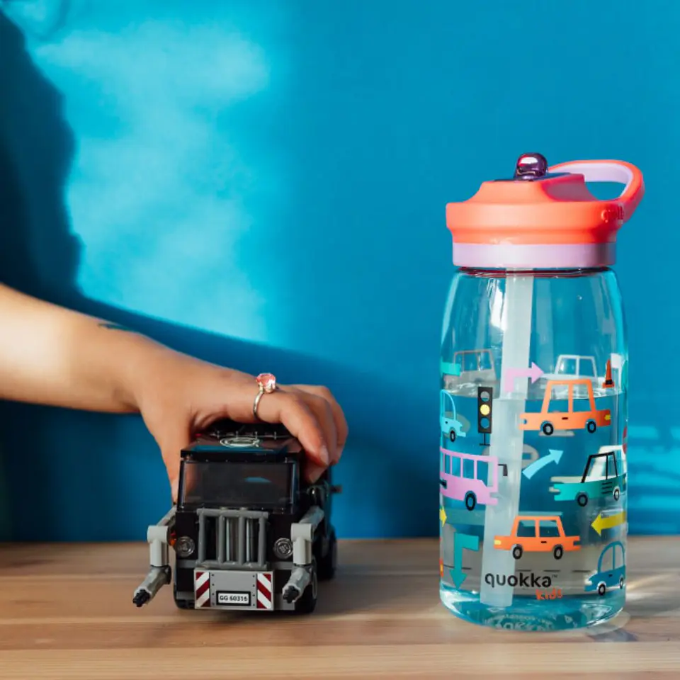 Garrafa Quokka Ecozen Glow Cars 580ml  1