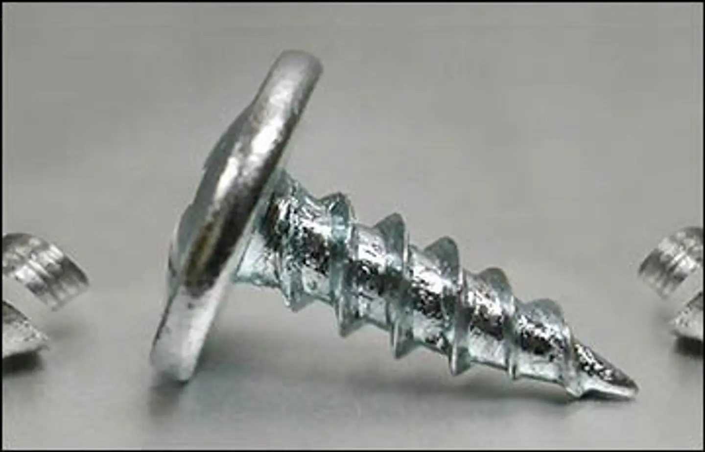 Tornillo Cabeza Lenteja con Golilla Punta Fina #8 x 3/4