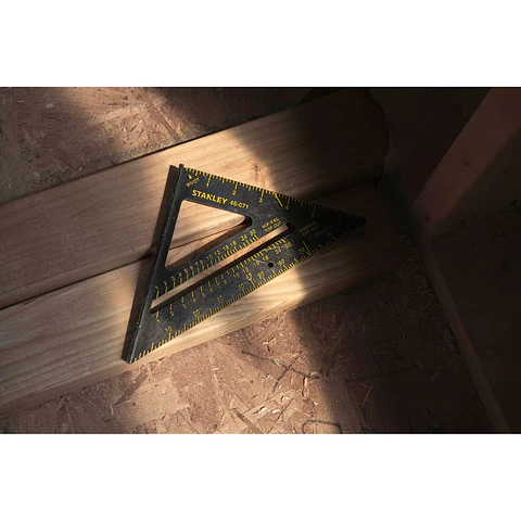 Escuadra Carpintero Tabla Roca (177MM) Stanley