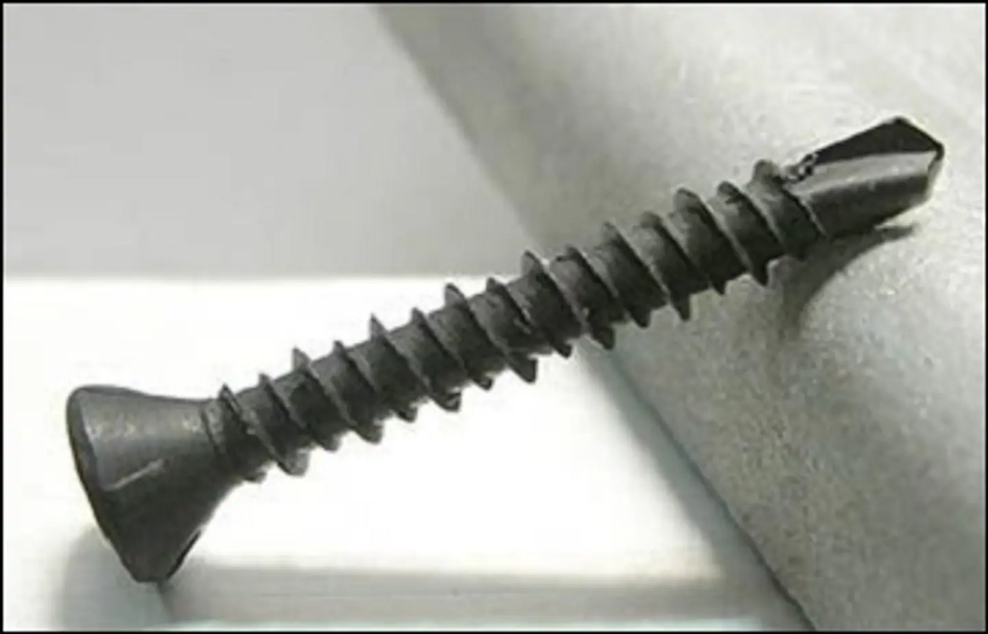 Tornillo Avellanante para Fibrocemento Punta Broca Hi-lo #7(3.9mm) x 1 5/8