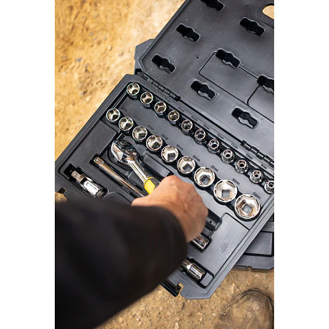 Juego de Dados 1/2" 24 Piezas Stanley