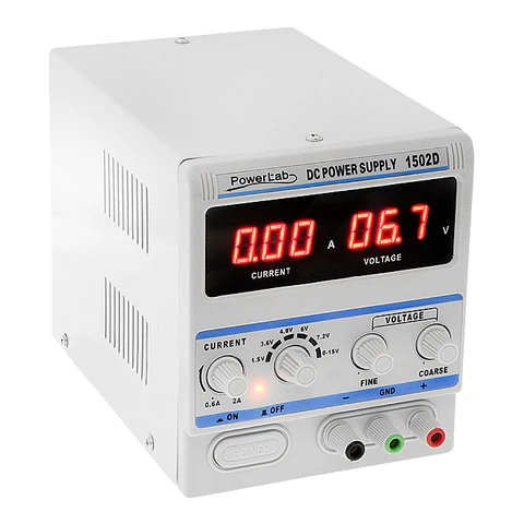 Fonte de Alimentação Digital 0-15V / 0-2A