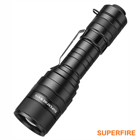 Lanterna 10W 900lm Zoom IP43 SUPERFIRE