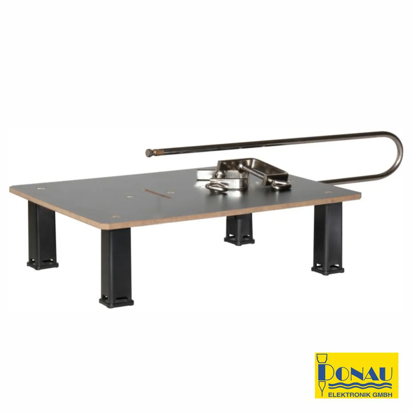 SERRA TICO-TICO 15-18V 40-80W 3 LÂMINAS GRAMPO E MESA DONAU 1