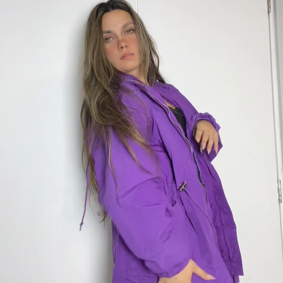 cortaviento morado (S)  1