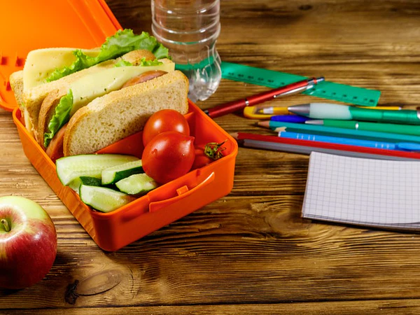Lunch box escolar: Arma una opción nutritiva y rápida en 5 minutos
