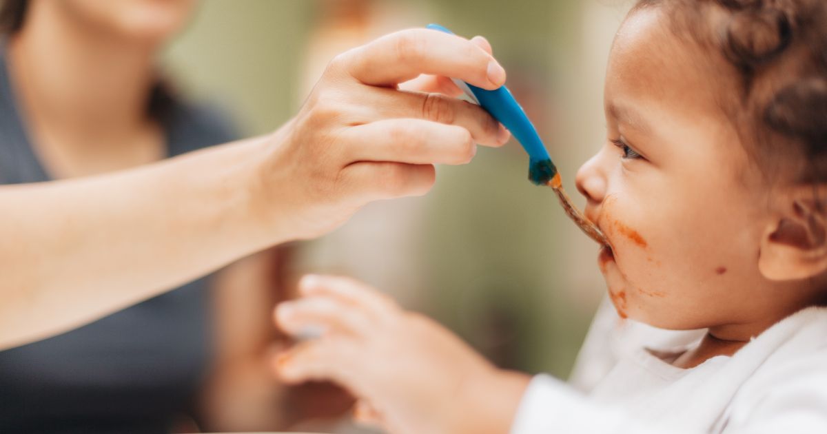 Alimentación complementaria sin estrés: soluciones para mamás ocupadas