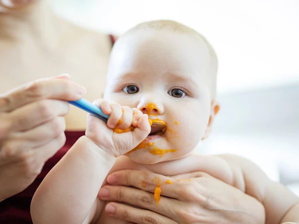 Comida para bebé de 6 meses: ¿Qué alimentos debe consumir?