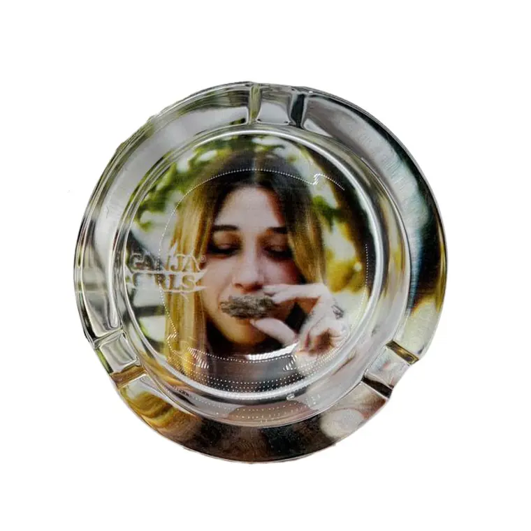 CENICERO VIDRIO GANNJA GIRLS  2