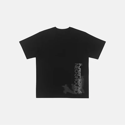 🏷️[PREVENTA] EO GROUND T-SHIRT [BLACK ver.] - NCT 10TH ANNIVERSARY [NCT 2026] POP-UP : NEO GROUND MD