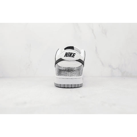 Nike dunk low metallic silver
