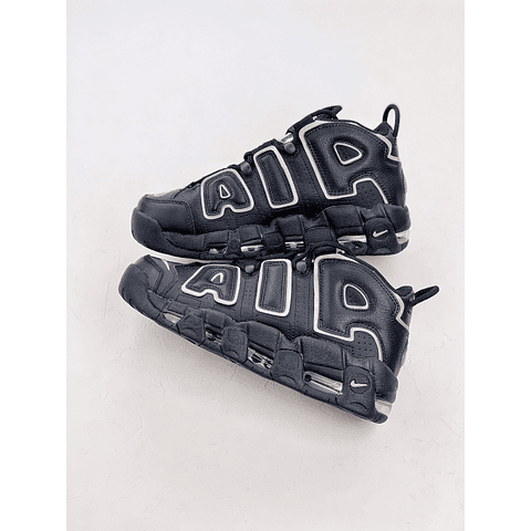 Nike air more uptempo negro y blanco