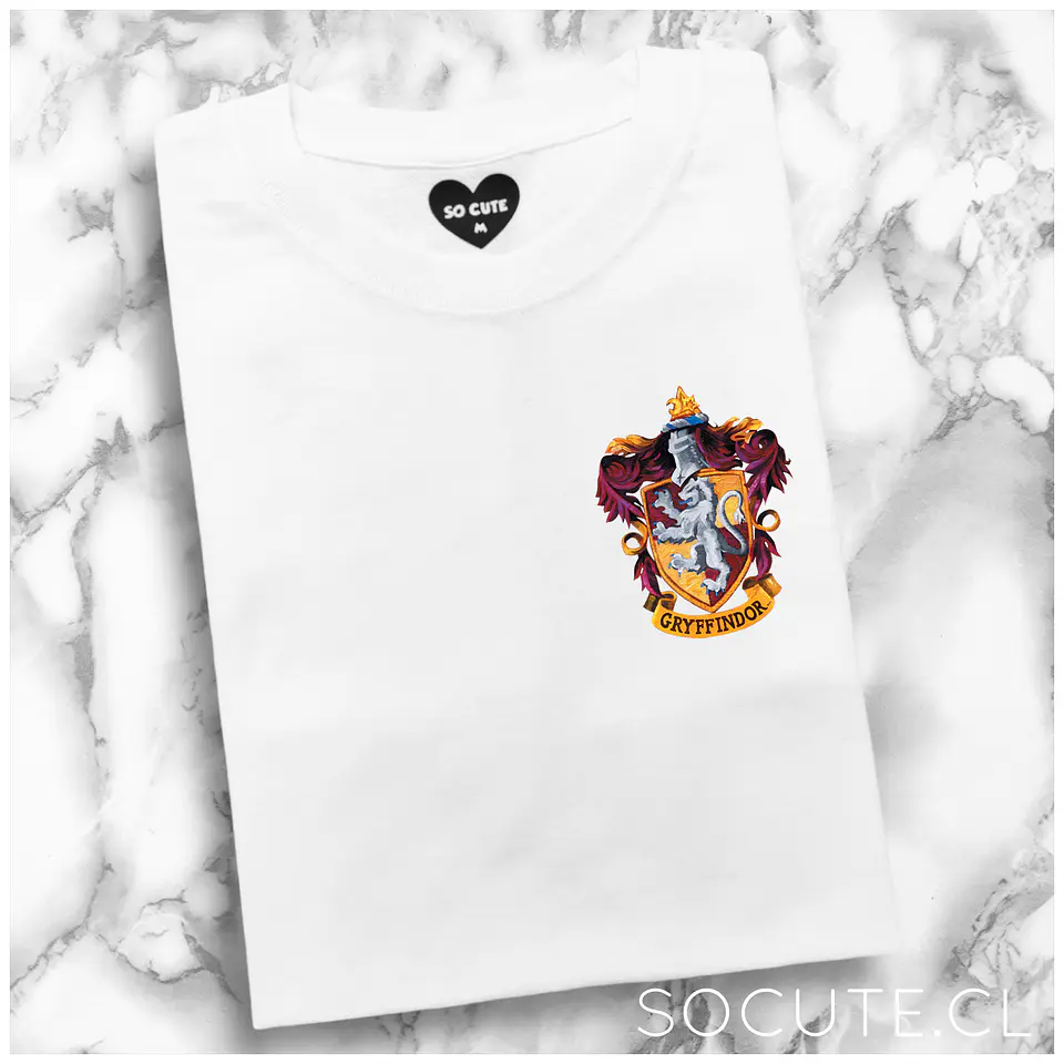 POLERA CASAS HOGWARTS  1