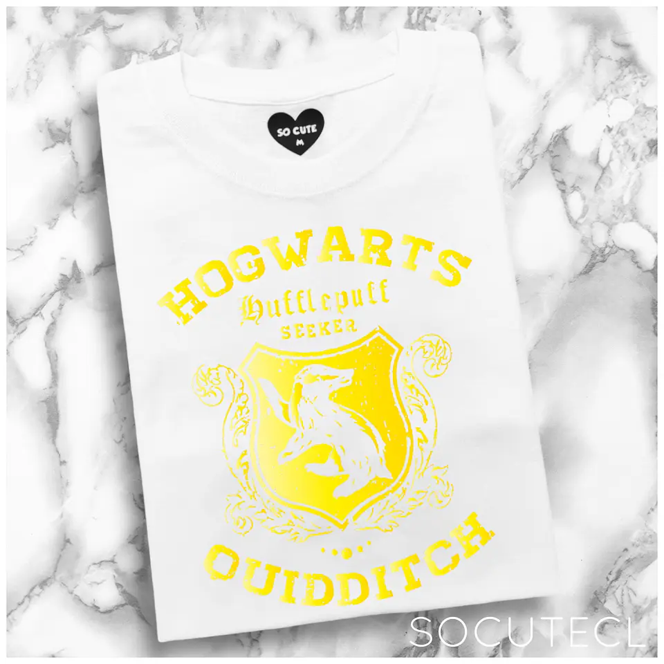 POLERA HUFFLEPUFF QUIDDITCH 1