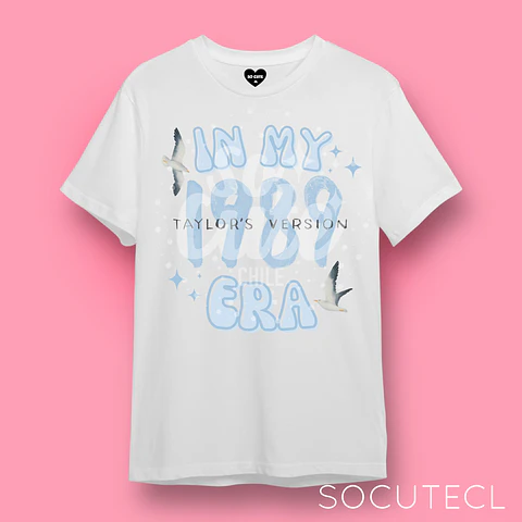 POLERA TAYLOR SWIFT IN MY 1989 TV ERA LETRAS CELESTES