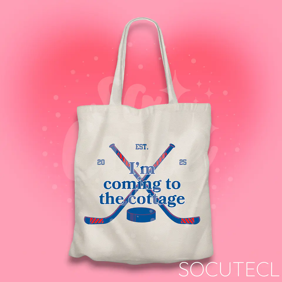 TOTE BAG IM COMING TO THE COTTAGE 02 1