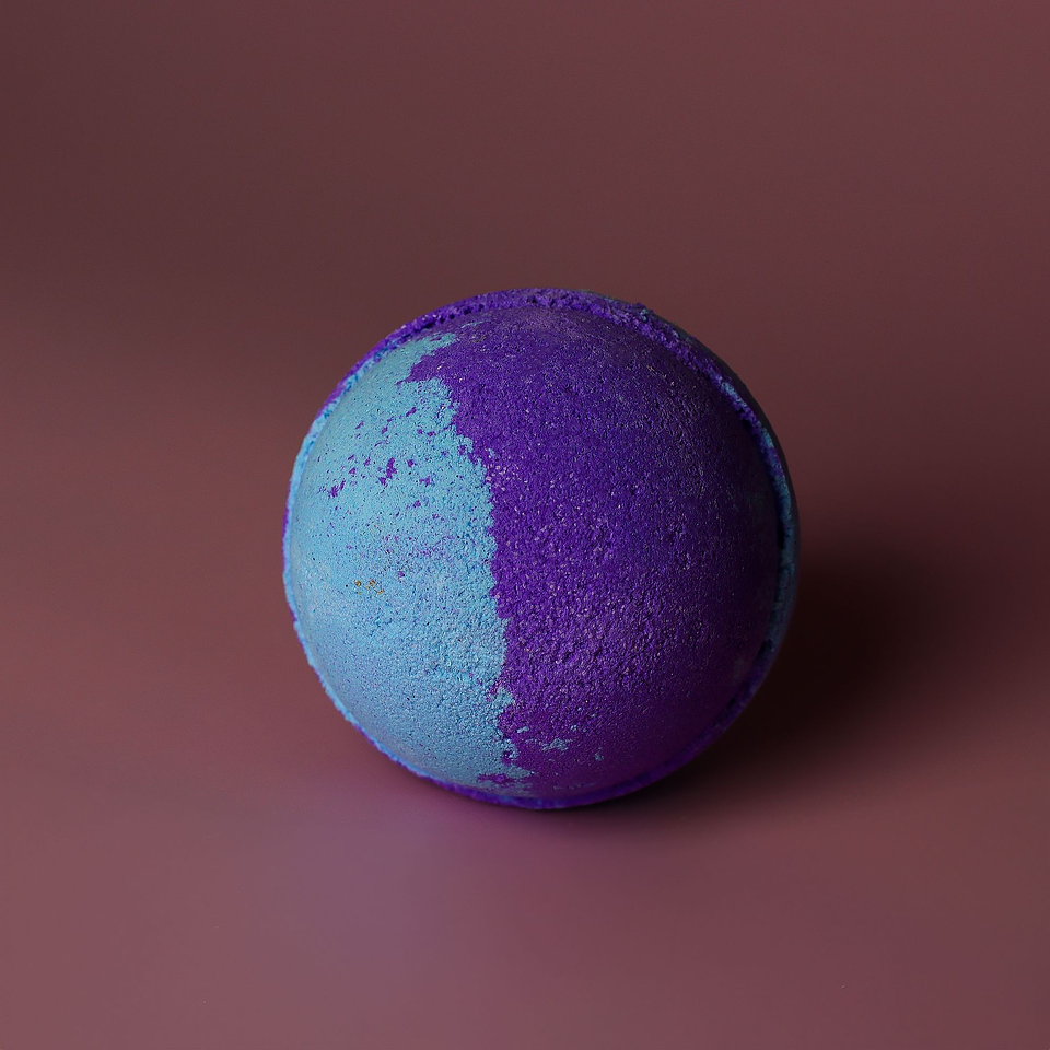 Amethyst Creed Bath Bomb 2