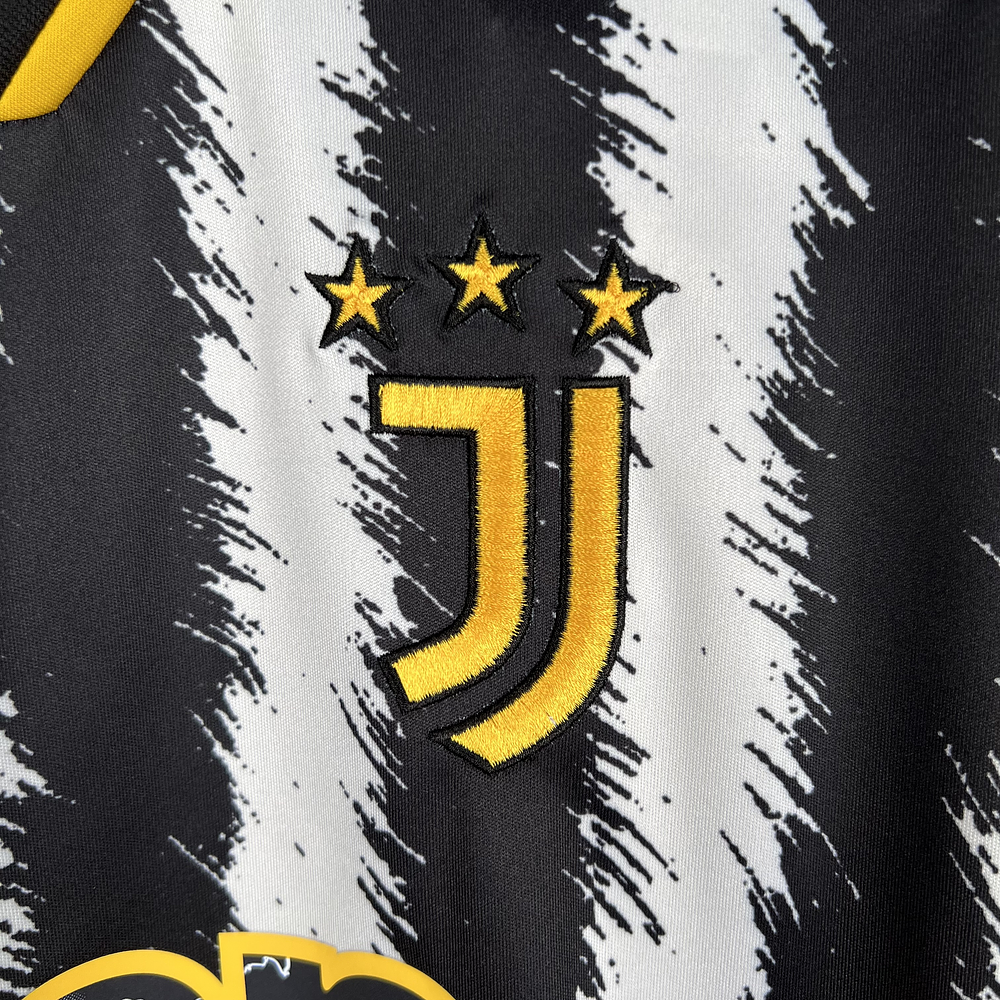 (M001) Camiseta 1º Juventus de Turín - Versión Fan - 23/24