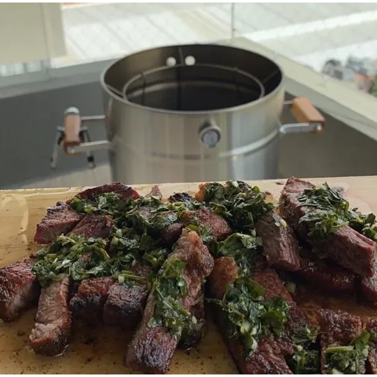 Barril Asador Mediano en Acero Inoxidable Parrilla Removible + 10 Ganchos  4