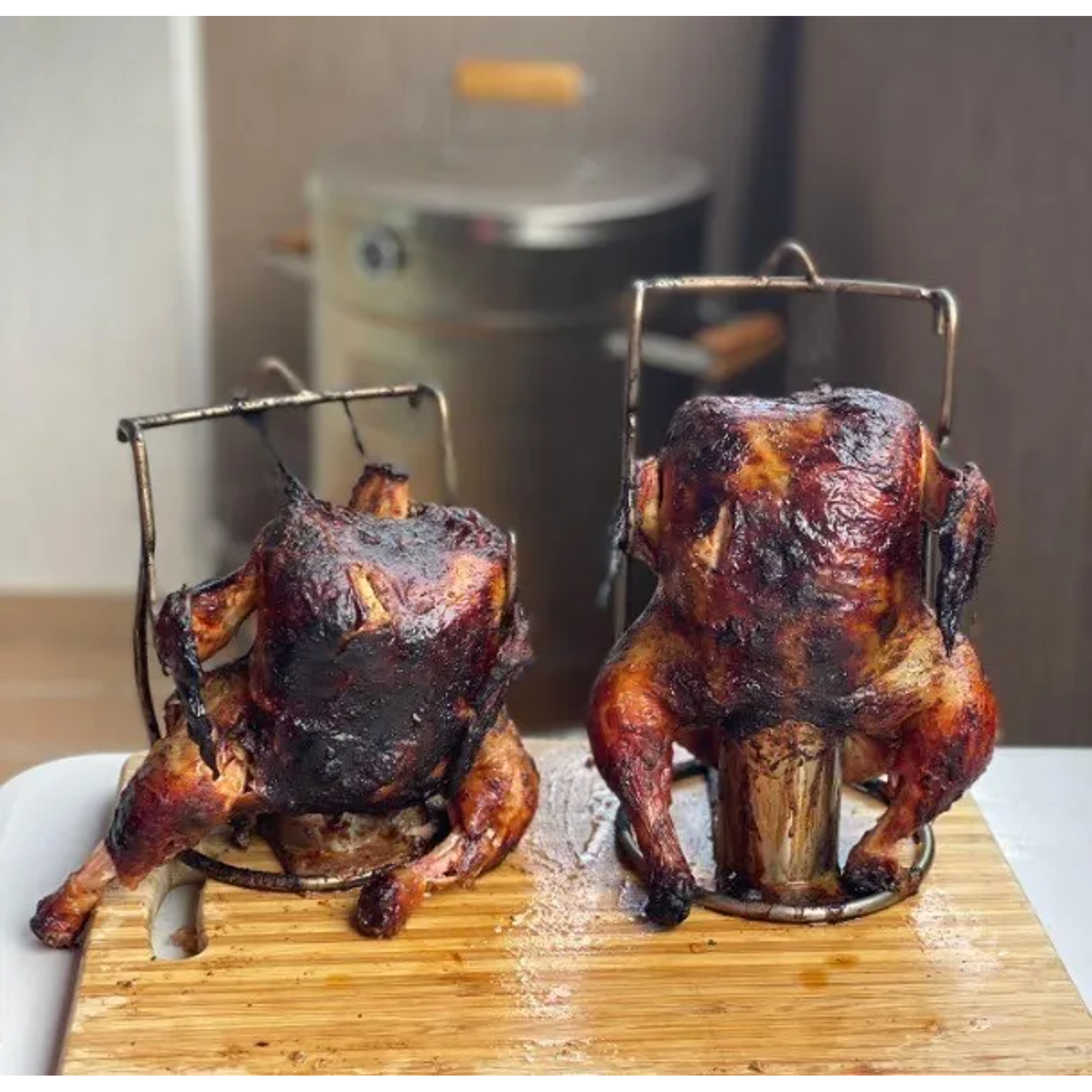 Barril Asador Grande en Acero Inoxidable Parrilla Removible + 10 Ganchos  5