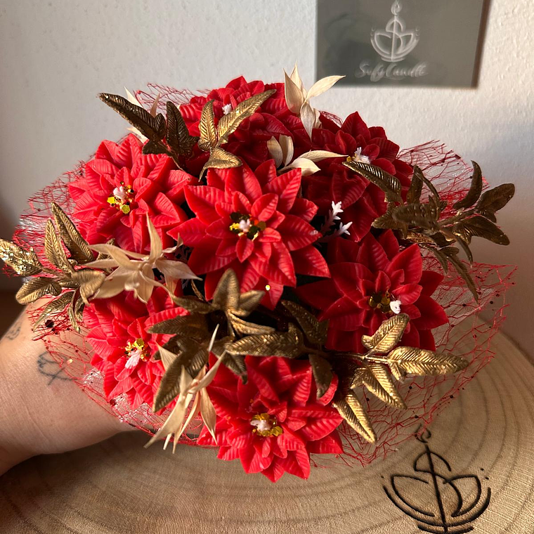 Bouquet Flor de Natal em Cera 1