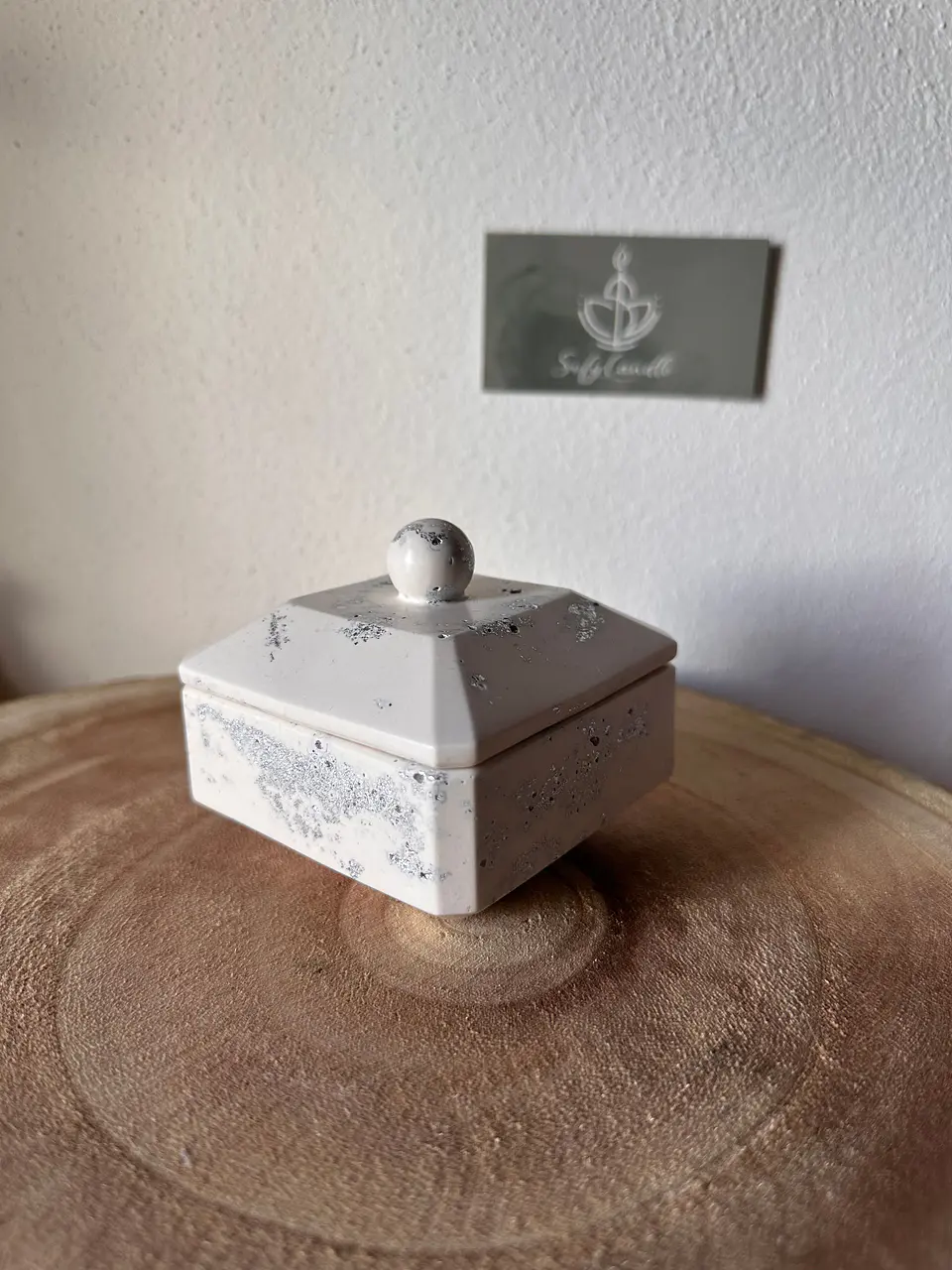 Caixa Decorativa em Jesmonite com Tampa 1
