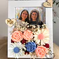 Moldura Personalizada com Fotografia e Flores Decorativas - thumbnail 1