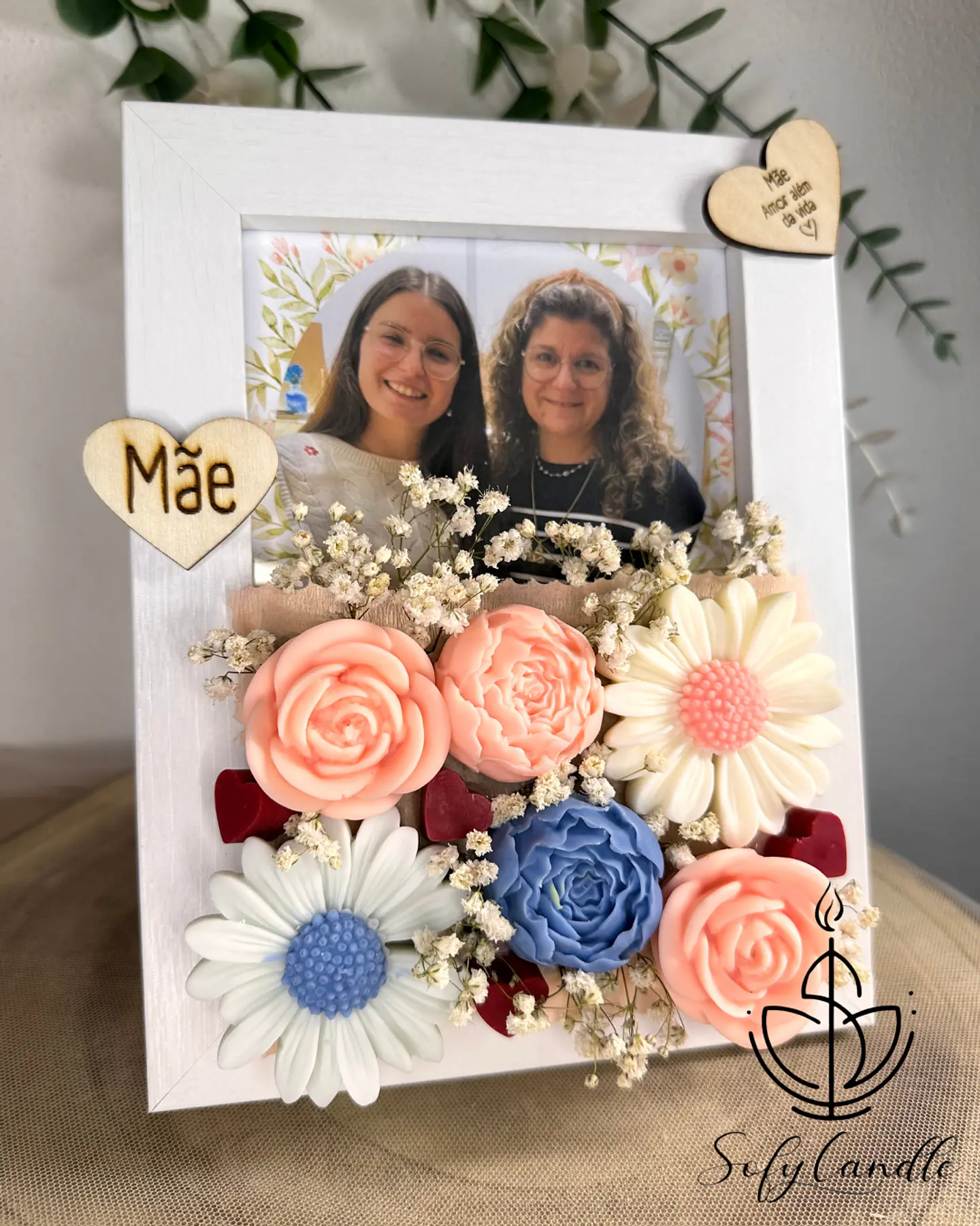 Moldura Personalizada com Fotografia e Flores Decorativas 2