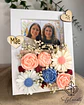 Moldura Personalizada com Fotografia e Flores Decorativas - thumbnail 2