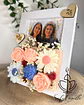 Moldura Personalizada com Fotografia e Flores Decorativas - thumbnail 3