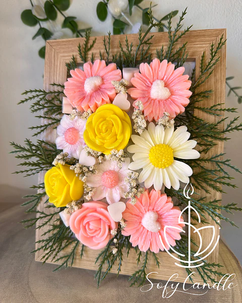 Moldura Floral com Velas Aromáticas