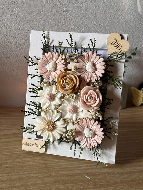Moldura Floral com Velas e Nomes Personalizados