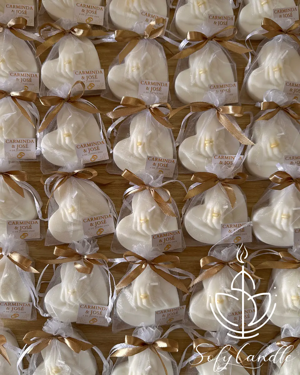Mãos com Aliança em Vela Personalizada 3