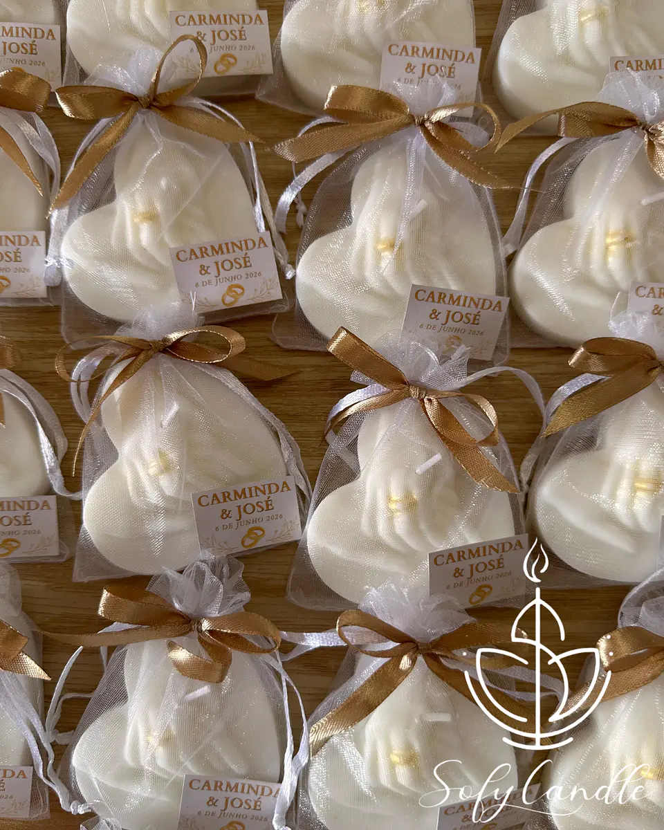 Mãos com Aliança em Vela Personalizada 4