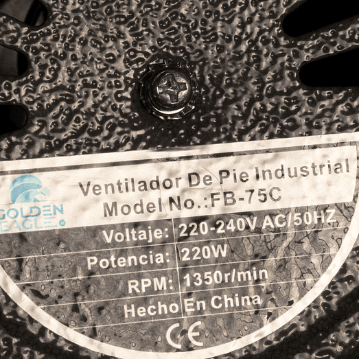 VENTILADOR INDUSTRIAL DE MURO 30” CON CONTROL REMOTO 5