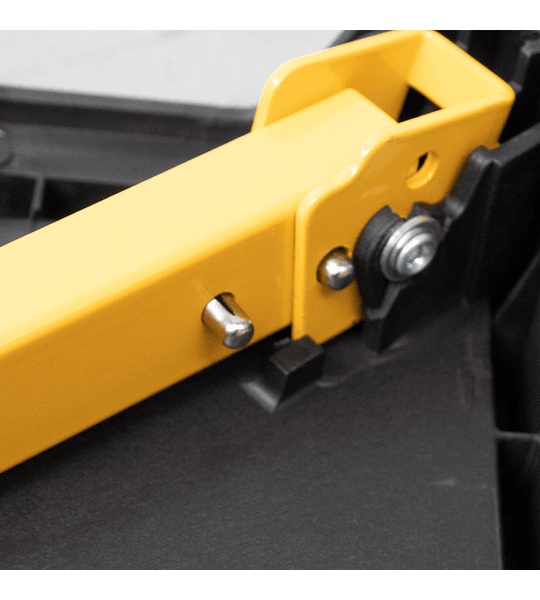 PLATAFORMA DE TRABAJO PLEGABLE CON CAJA DE HERRAMIENTAS