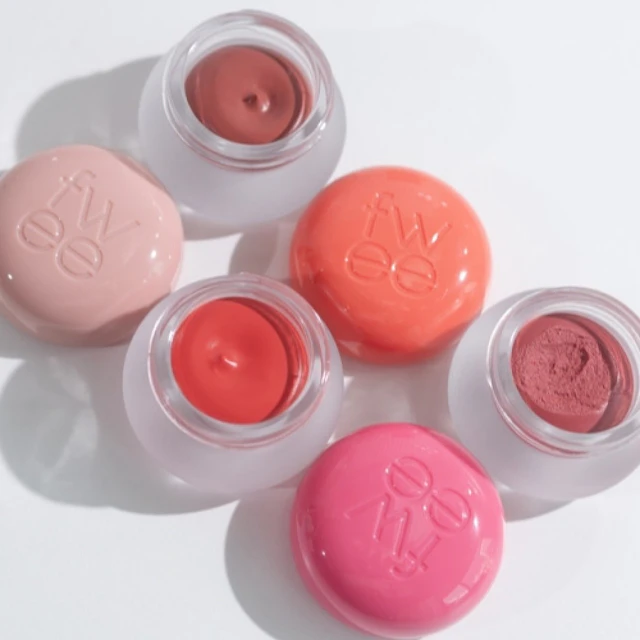 Lip & Cheek Blurry Pudding Pot ( Hurt )