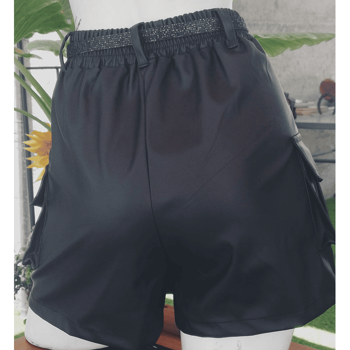 SHORT ECO CUERO 3
