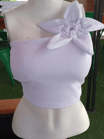 TOP VERANO UN HOMBRO