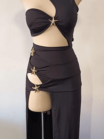 VESTIDO NEGRO BRASILEÑO  ESTRELLA MODELO CUT OUT CON ABERTURAS 