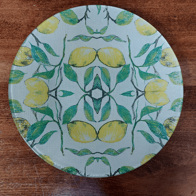 Plato redondo mediano decorado decoupage , limones