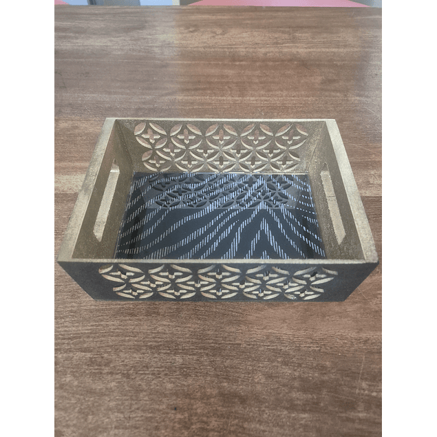 Bandejita calada lados negra Animal Print