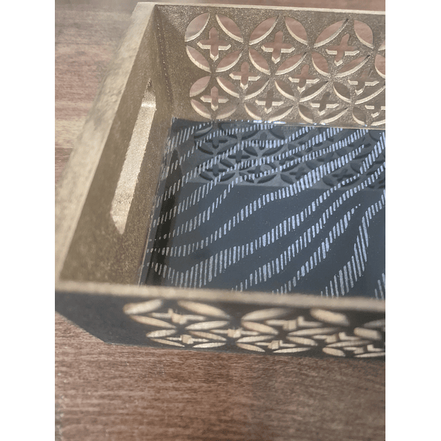 Bandejita calada lados negra Animal Print