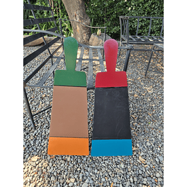 Tabla triángulo fuccia/negra/azul