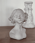 Escultura Busto Niña rosas Hormigon